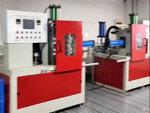 精鑄設備調(diào)試現(xiàn)場